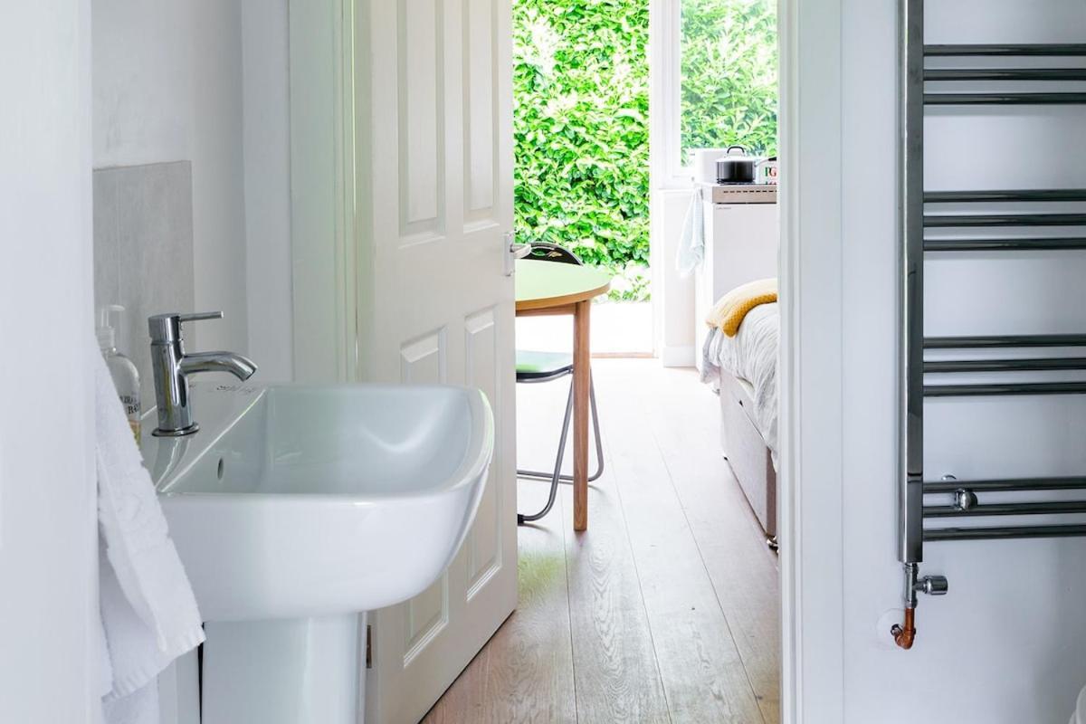 New Snug Doubleensuite In Central Forest Row Eksteriør billede